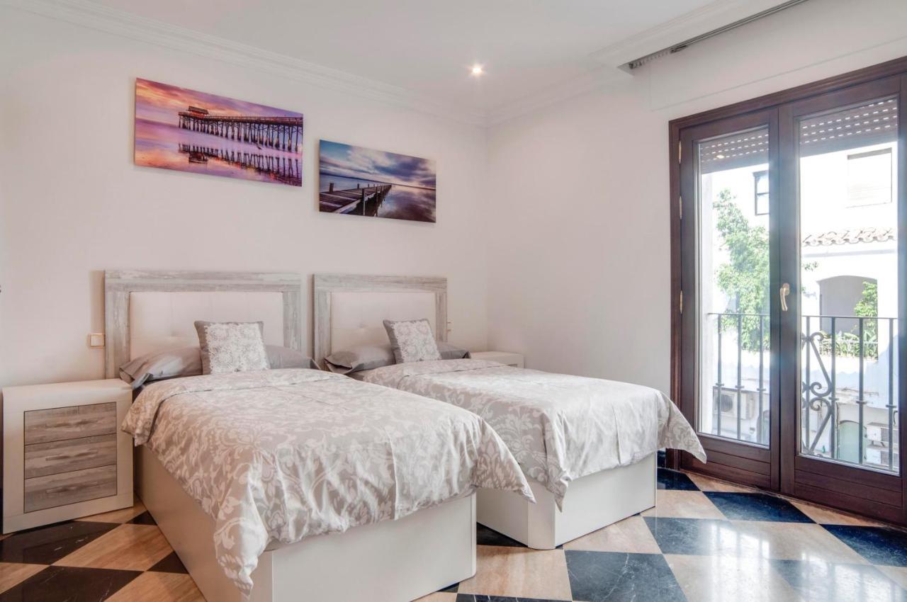 218 Puerto Banus Marbella Front Line 270 Meters Appartement Buitenkant foto